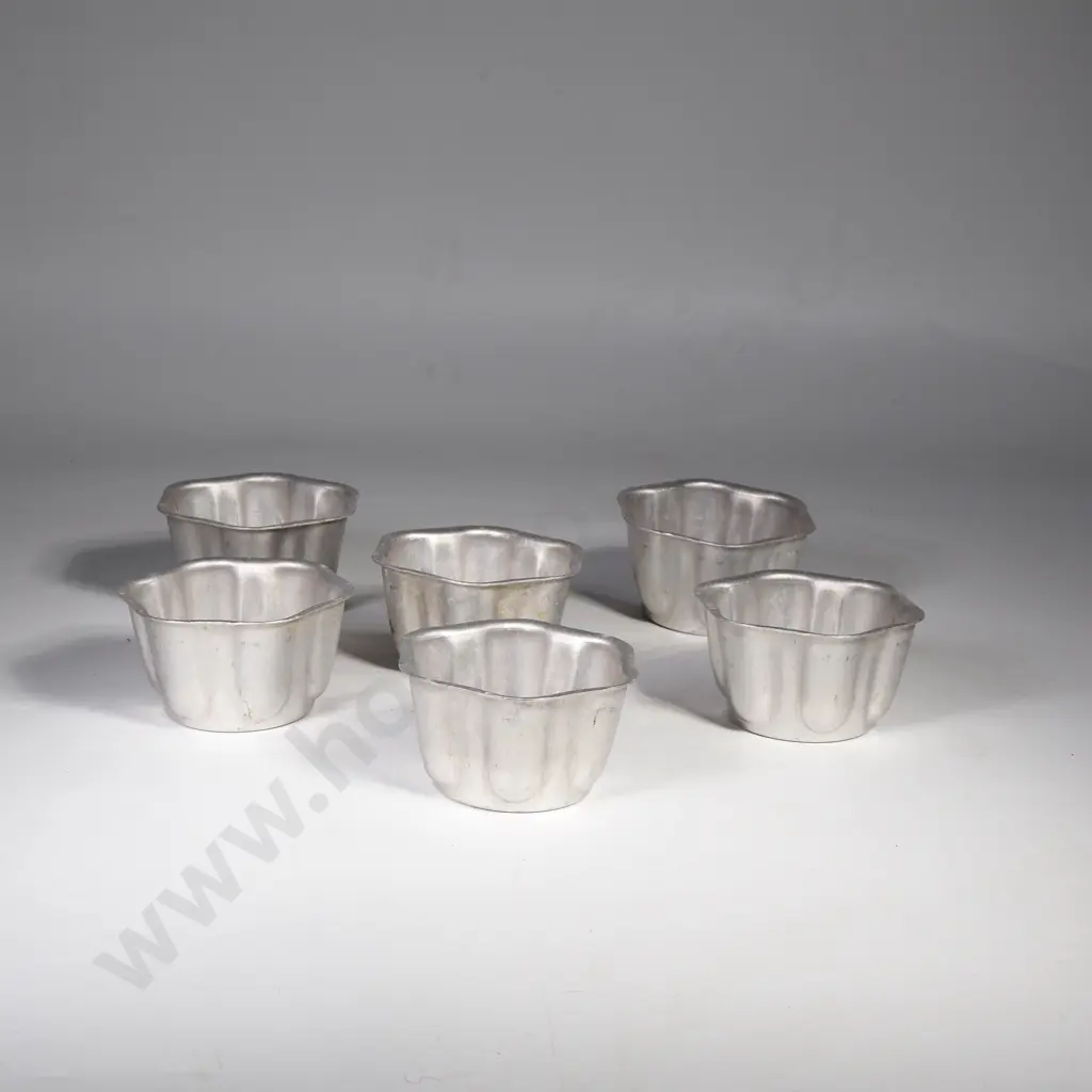 Set of Six Aluminium Nut Brown English Jelly Moulds Image 1++