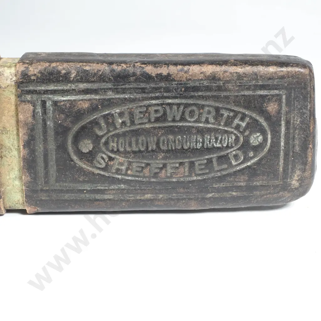 J Hepburn & Co Hollow Ground Cut Throat Razor & Case Image 1++