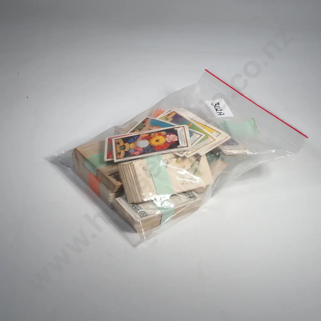 A Quantity of Vintage Cigarette Cards Image 1++