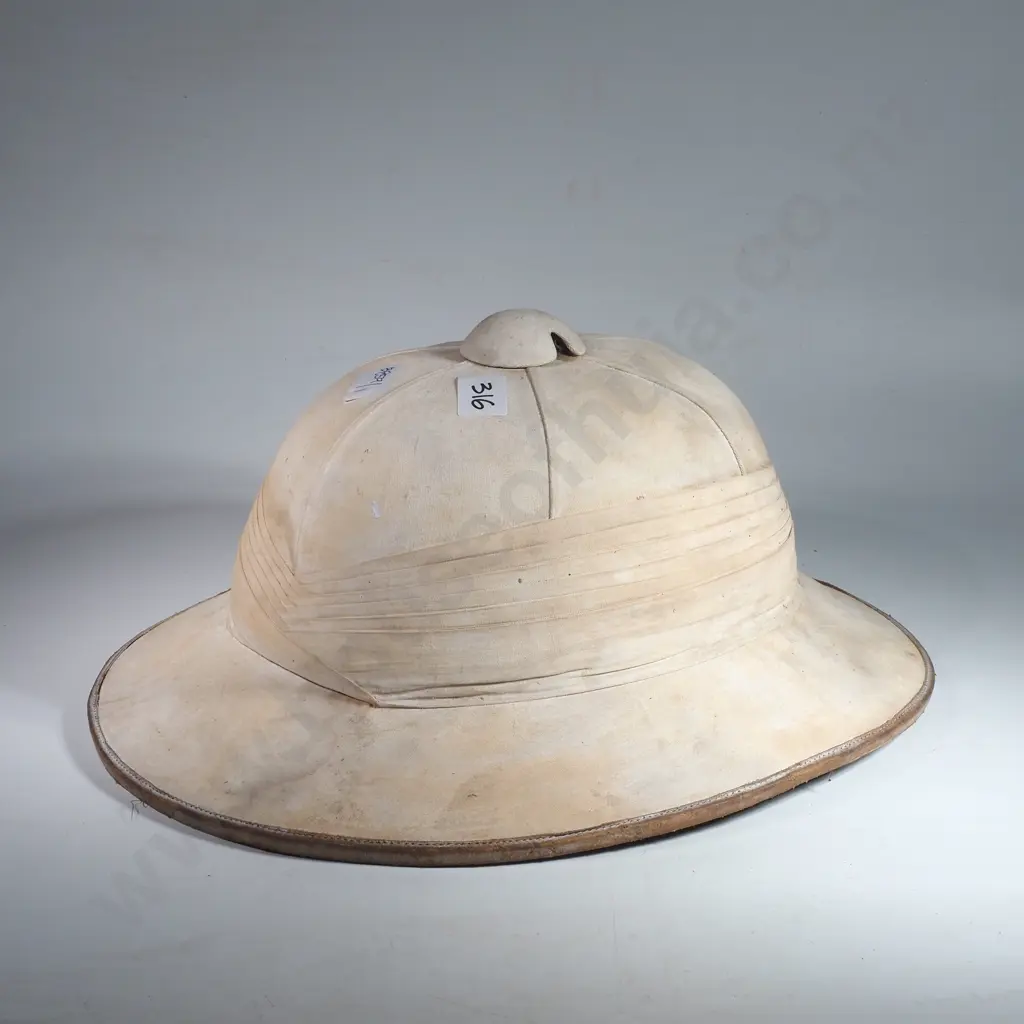 Vintage "Christys London" Pith Helmet Image 1++