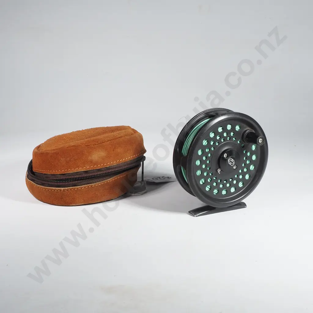 Vintage Brown Suede Fishing Reel Pouch Containing a Leeda Rimfly Single Action Trout Fly Fishing Reel Image 1++