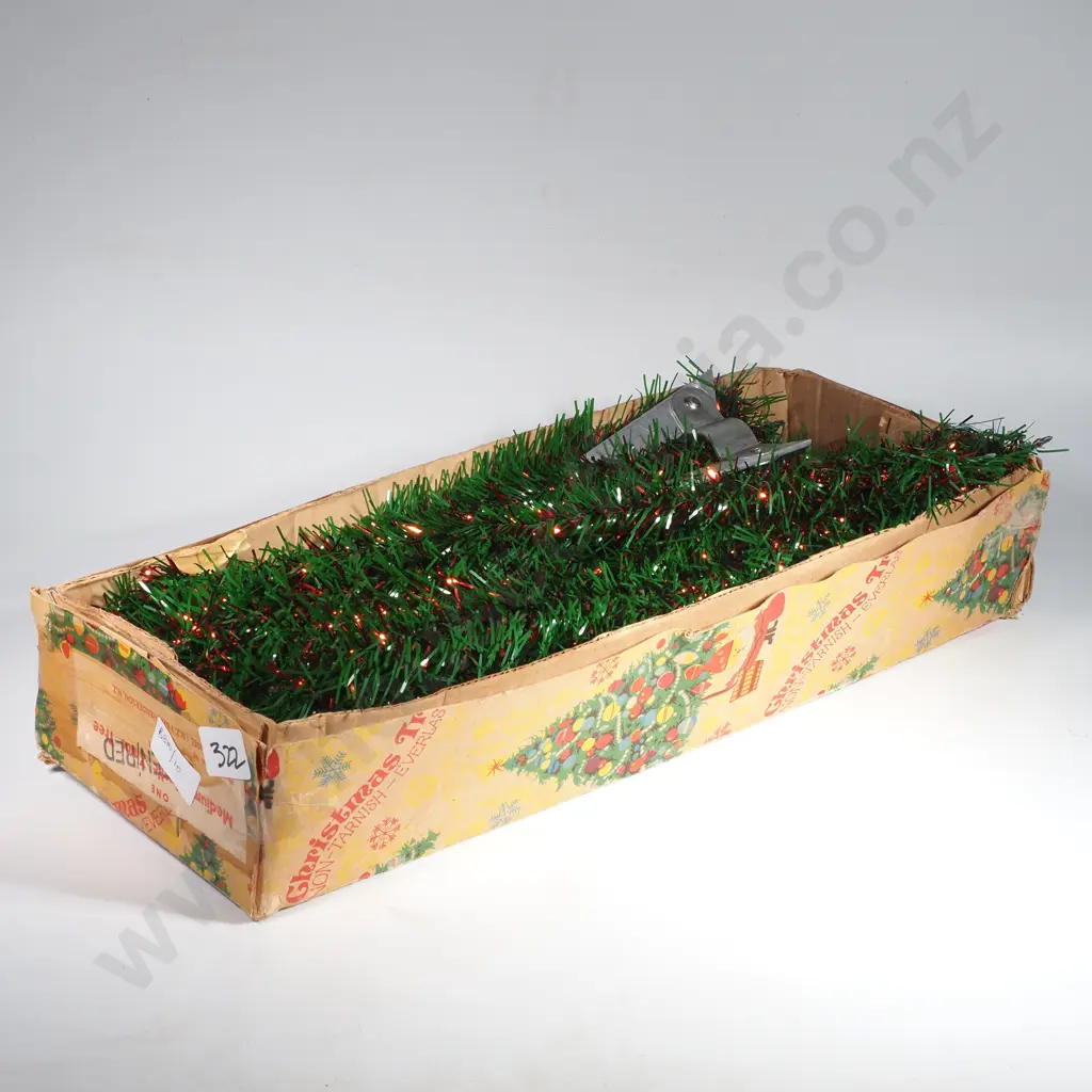 Vintage Medium Green/Red Christmas  Tree by Tinsel (NZ) Ltd, Henderson Auckland Image 1++
