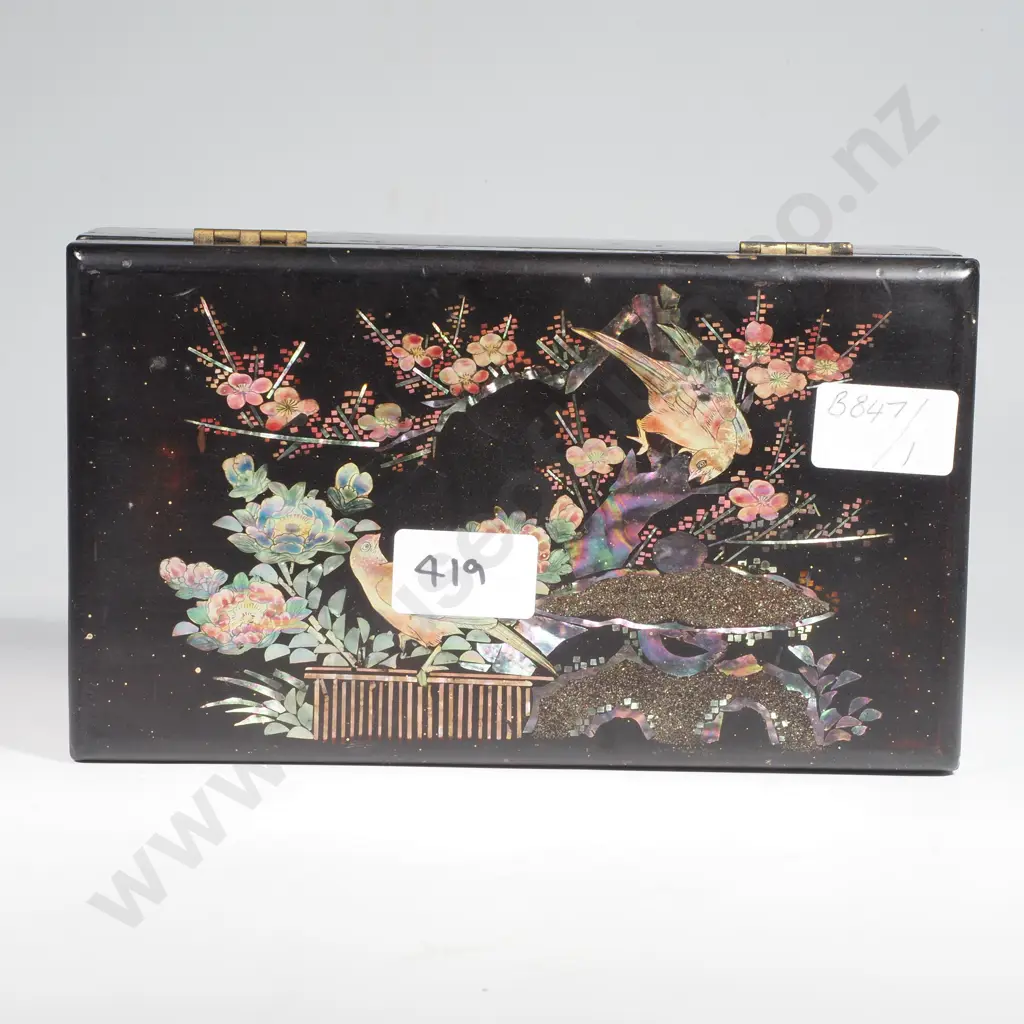 Vintage Oriental Inlaid Abalone Shell Wooden Box w Multiple Cuff Link Sets Image 1++