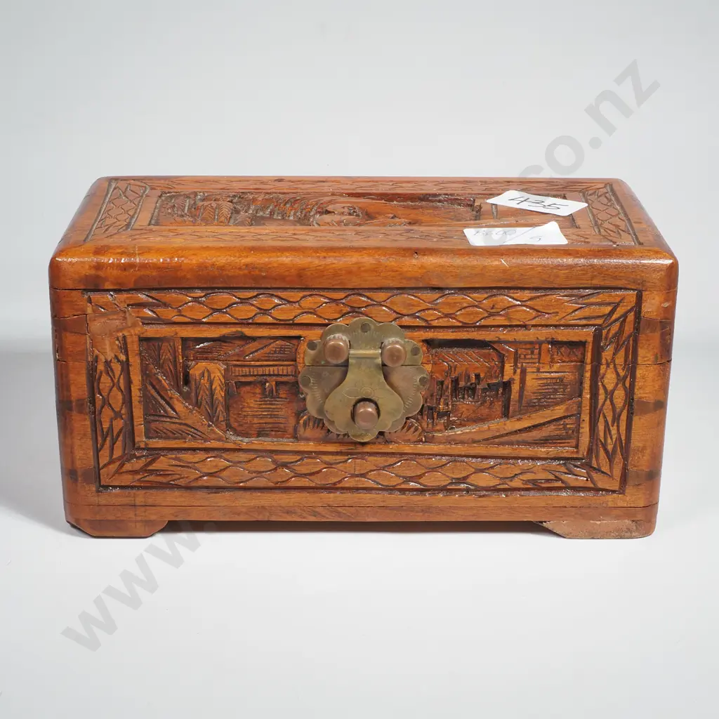 Small Chinese Carved Wooden Jewellery Box Image 1++