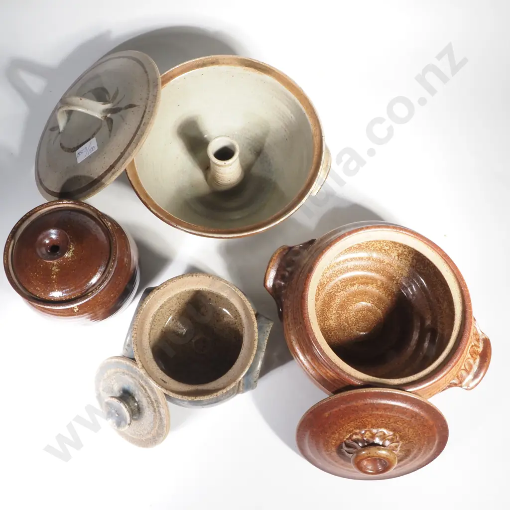 4 x NZ Studio Pottery Stoneware Lidded Jars / Casserole Pots Image 1++
