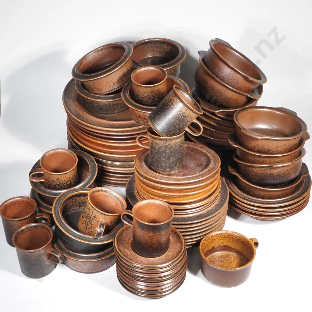 Large Arabia Ruska Pottery Dinner Set Image 1++