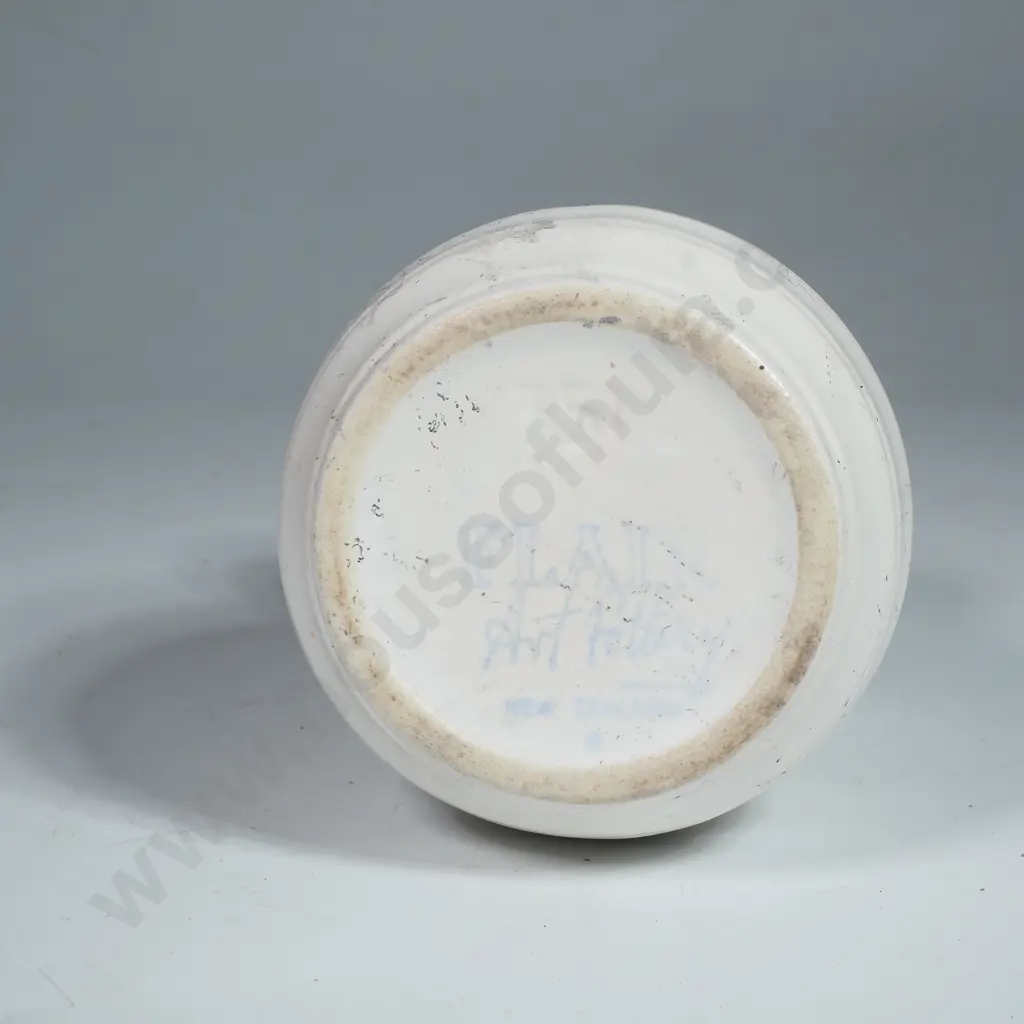 Crown Lynn 'Flair' Pottery Vase Shape No 451 Image 1++