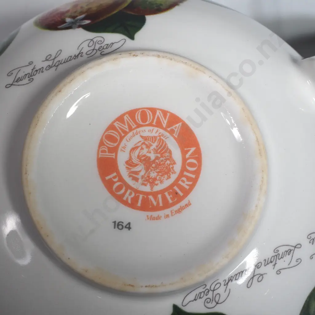 Portmeirion Pomona Cream Jug & Footed Sugar Bowl in the Teinton Squash Pear Design Image 1++