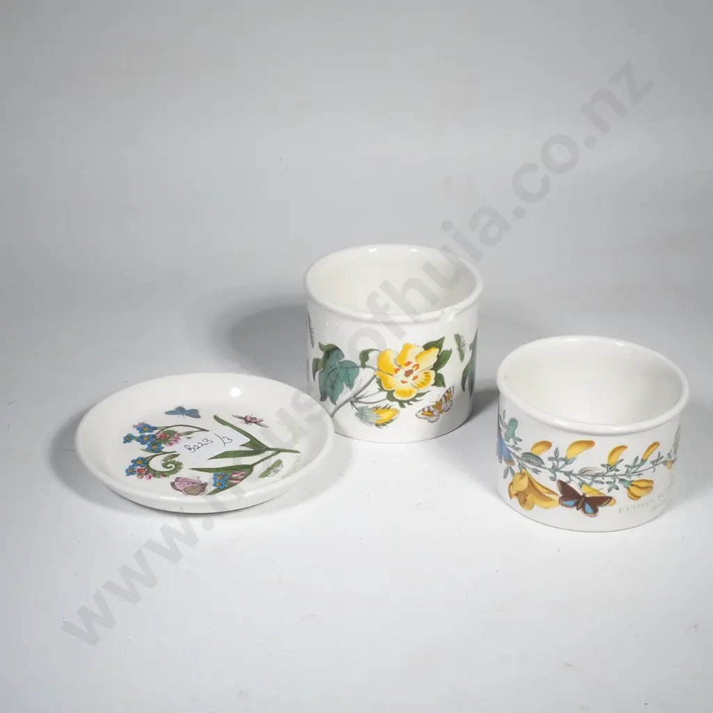 Two Small Portmeirion Botanical Drum Shaped Pots (One Chipped) & a Small Pin Dish Image 1++