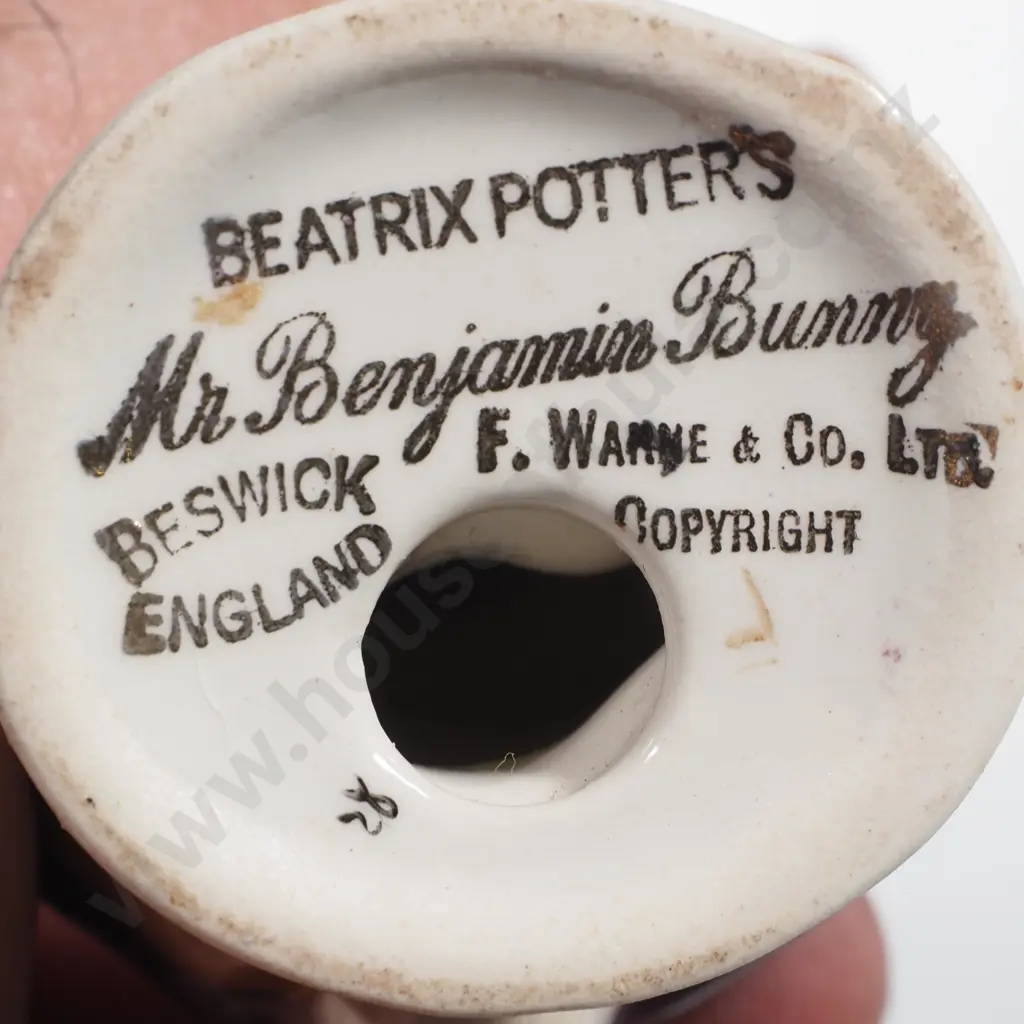 Vintage 'Mr Benjamin Bunny' Figurine from the 'Pipe Out' First Version (the BP -2a Version Gold Oval Stamp) Image 1++