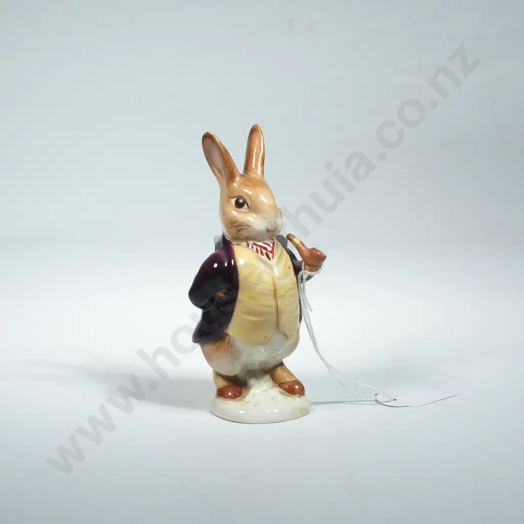 Vintage 'Mr Benjamin Bunny' Figurine from the 'Pipe Out' First Version (the BP -2a Version Gold Oval Stamp) Image 1++
