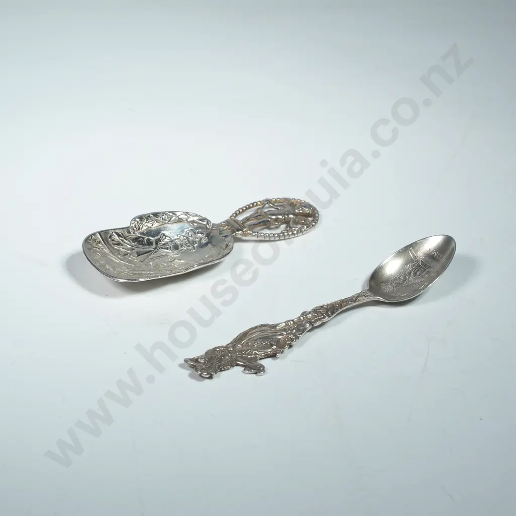 Antique Silver Tea Caddy Spoon w Repousse Decoration. Possibly Dutch & a Sterling 'Old House Tacona' Souvenir Spoon Image 1++