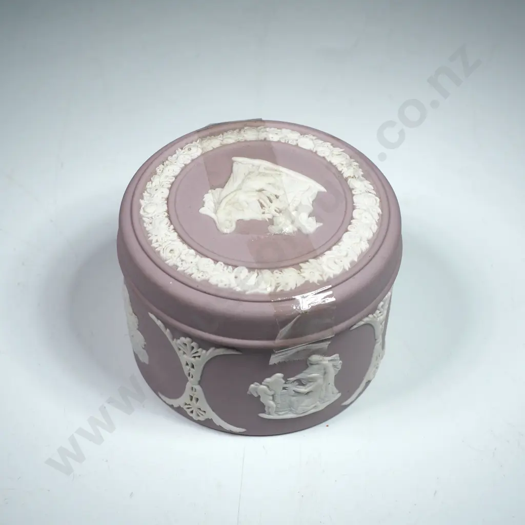 Lilac Wedgwood Jasperware Round Trinket Box Image 1++