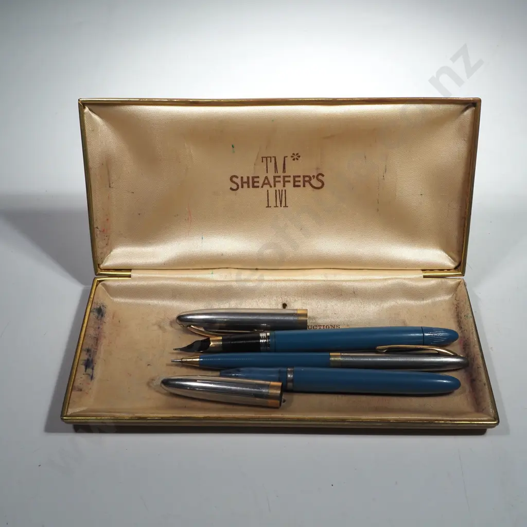 Three Piece Sheaffers Pen Set, The Fountain Pen w 14 ct Gold Nib (a/f) Image 1++