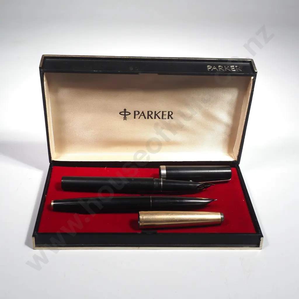 Vintage Parker Pen & Another Osmiroid Fountain Pen Image 1++