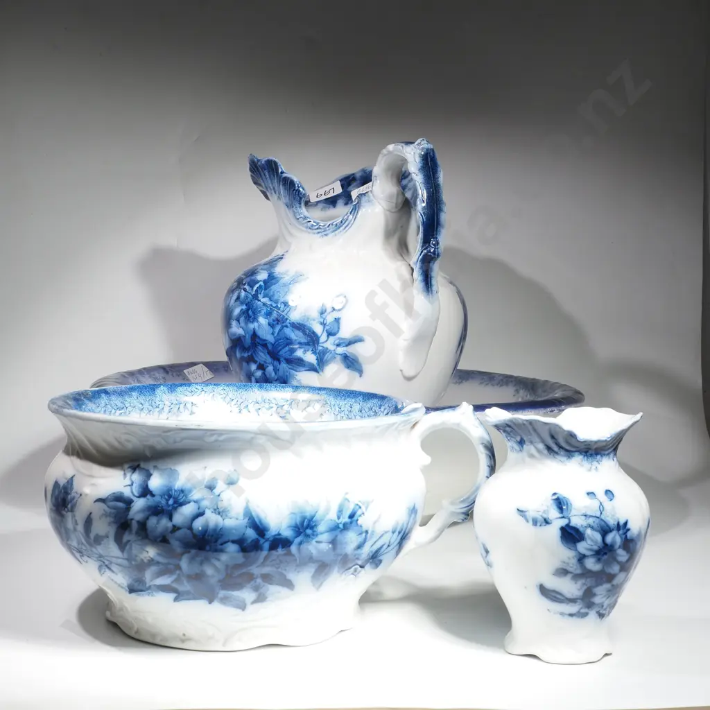 Late Victorian 'Clematis' Bathroom  Pottery Jug & Basin Set a/f Image 1++