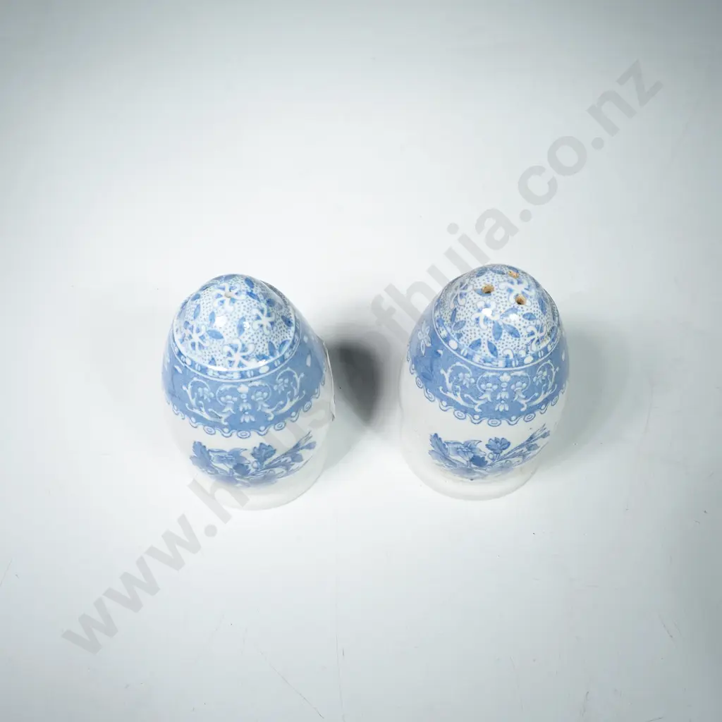 Spodes Camilla Blue & White Bullet Shape Salt & Peppers Image 1++