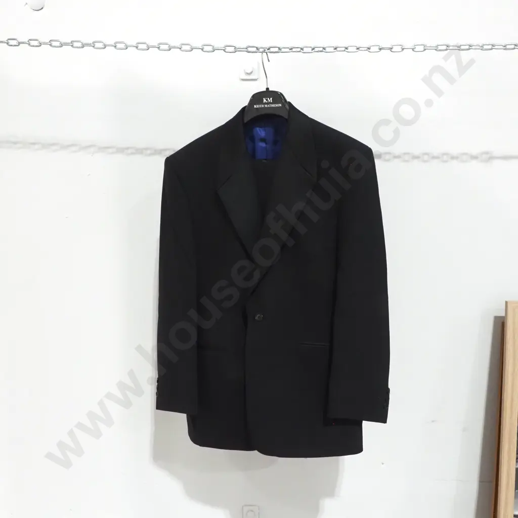 Keith Matheson Diner Suit & Suit bag Image 1++