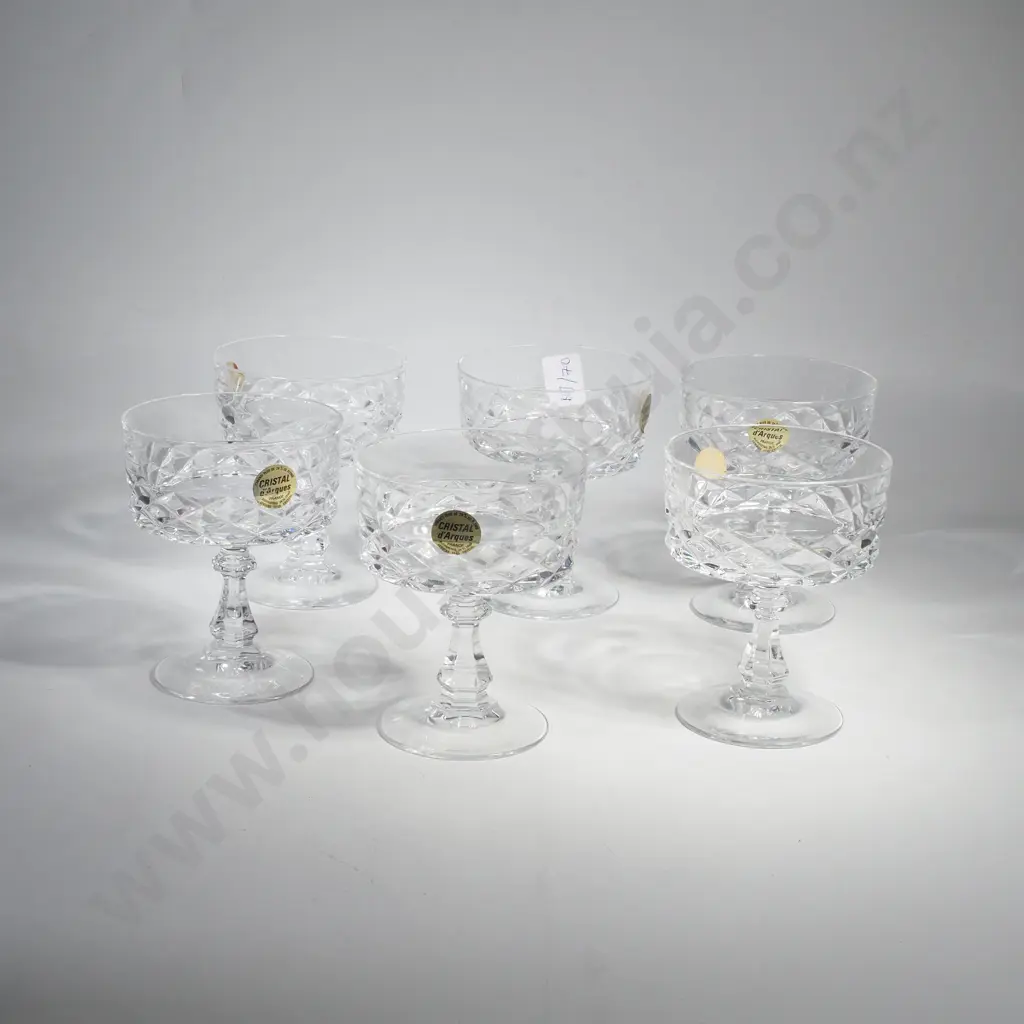 Set of Six Cristal d'Arques Short Stemmed Martini/Cocktail Glasses w Diamond Cut Decoration Image 1++