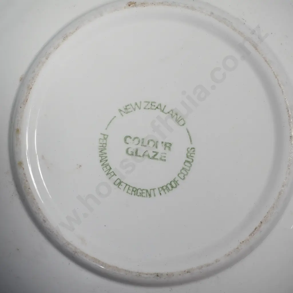 Collection of Crown Lynn Colour Glaze Dinnerware Image 1++