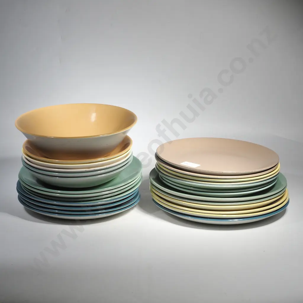 Collection of Crown Lynn Colour Glaze Dinnerware Image 1++