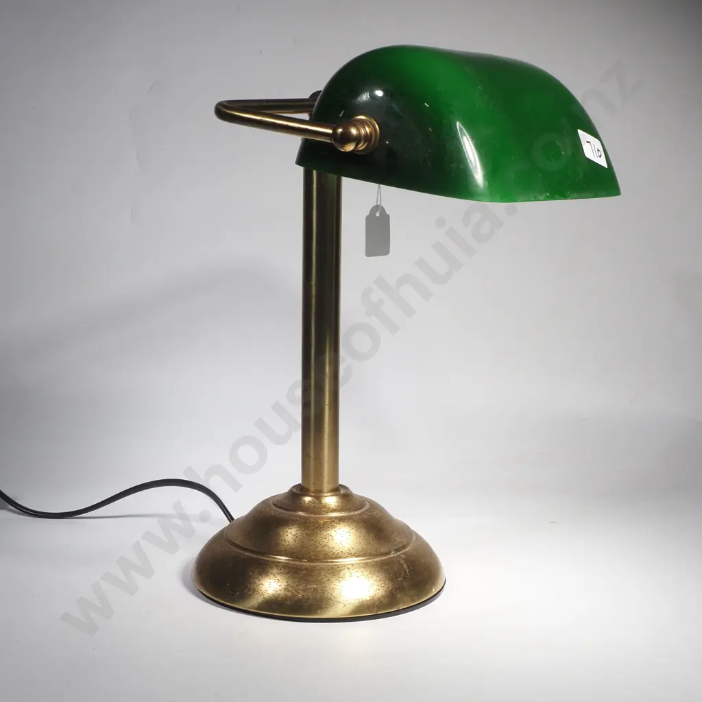 Bankers Lamp with Glass Green Shade & Brass Base & Stem Image 1++