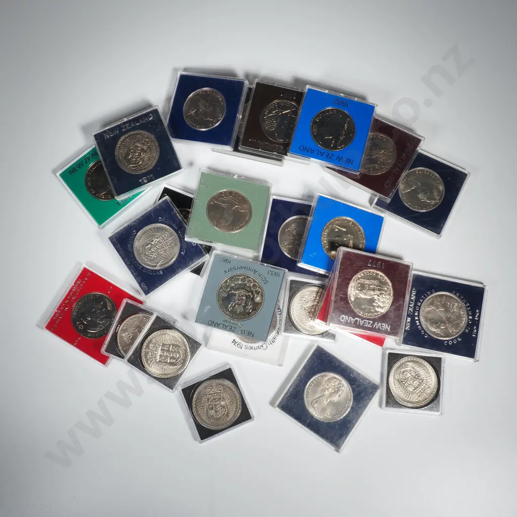 25 NZ UNC One Dollar Coins Image 1++