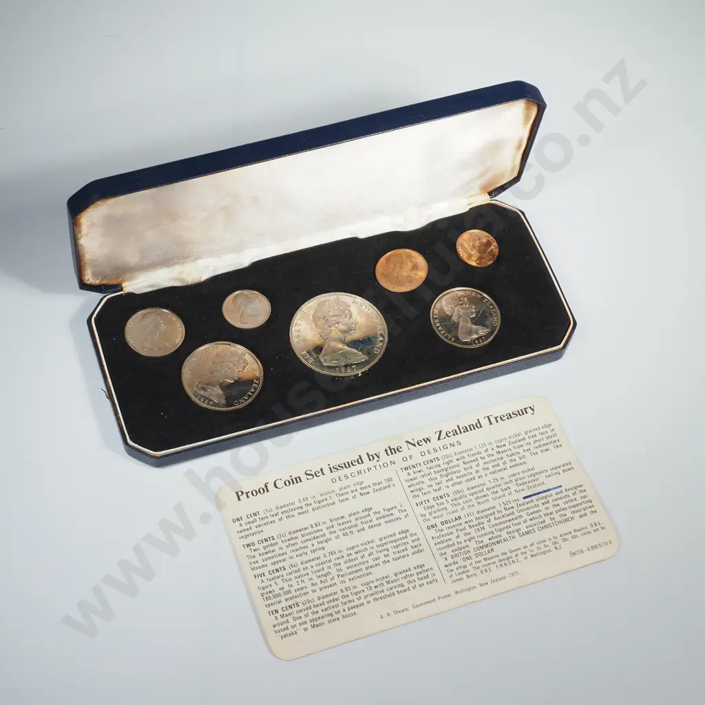NZ 1967 Decimal Proof Year Set in presentation case Image 1++