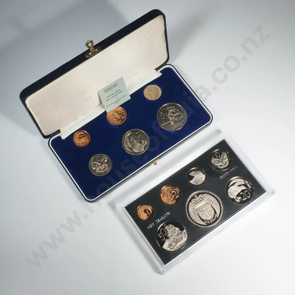 New Zealand 1973 Proof Set plus 1968 Uncirculated set in presentation folder Image 1++