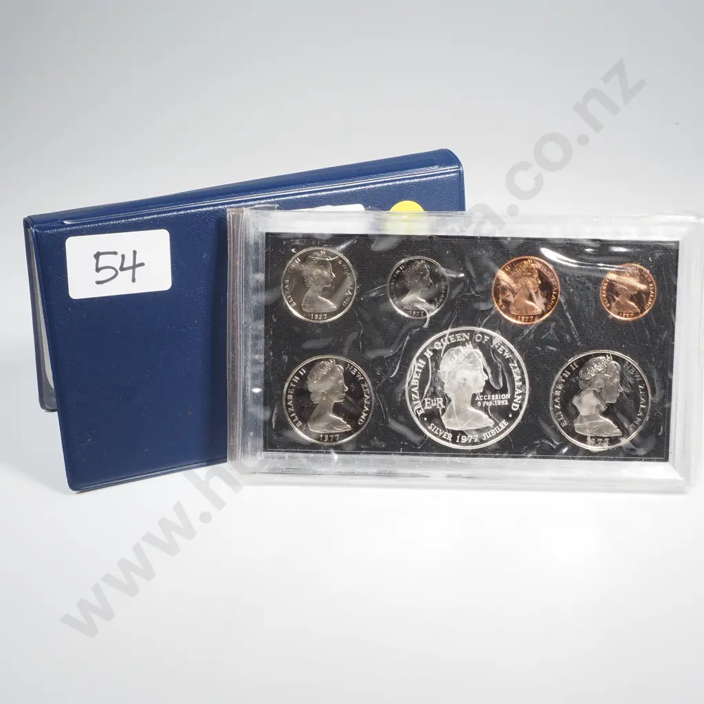 NZ 1977 Proof Set with Silver Dollar Image 1++
