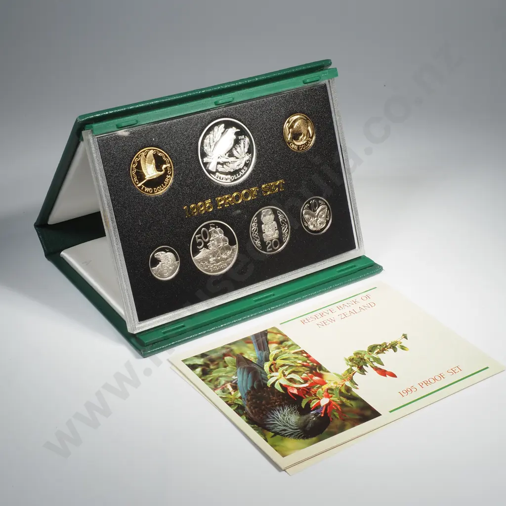 NZ 1995 Proof Set with Silver Dollar Image 1++