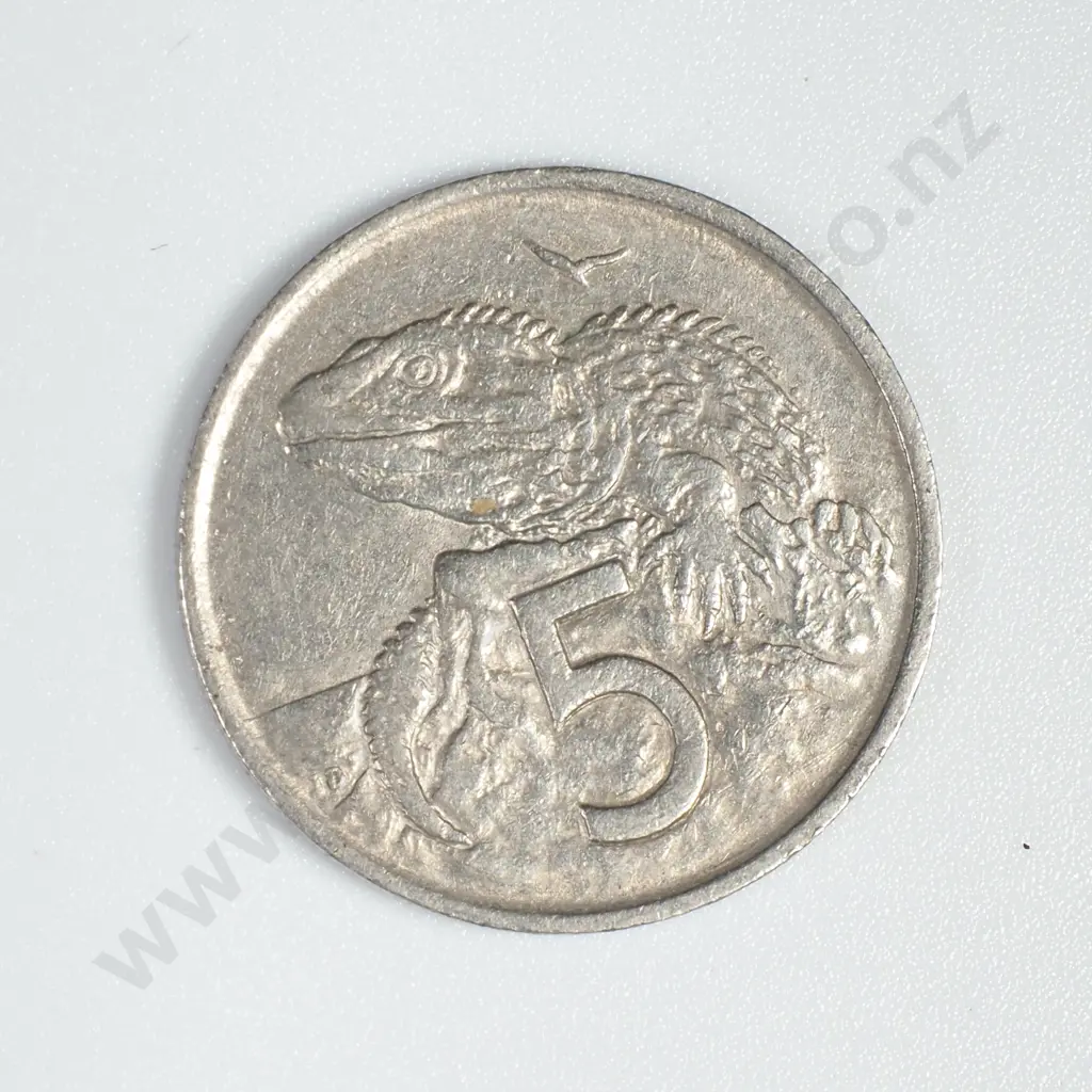 NZ 1967 "No Sea to Right" 5 Cent Coin  Image 1++