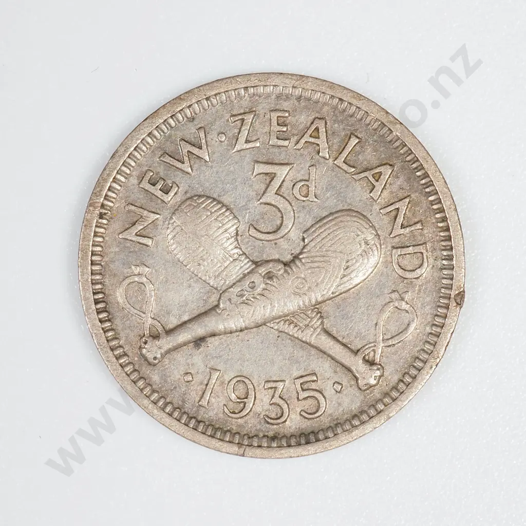 1935 New Zealand Threepence Image 1++