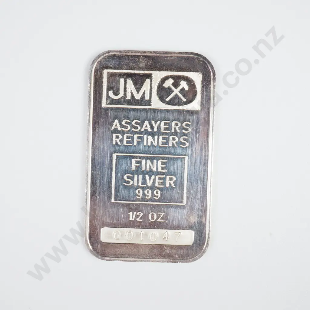 Vintage Johnson Matthey Half Ounce Silver Bar in Vintage Case Image 1++