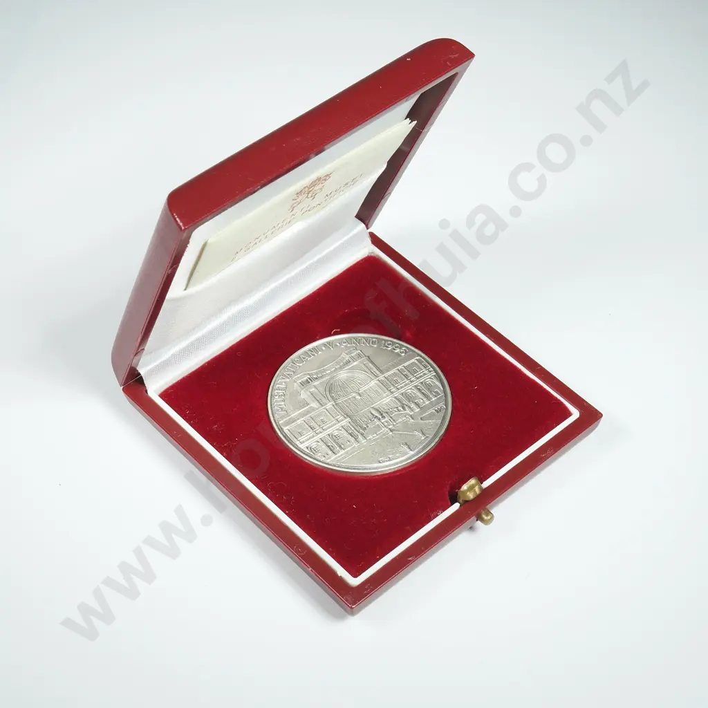 Vatican Museum 1996 Sterling Silver Art Medal, 24 Grams, Cased with COA Image 1++