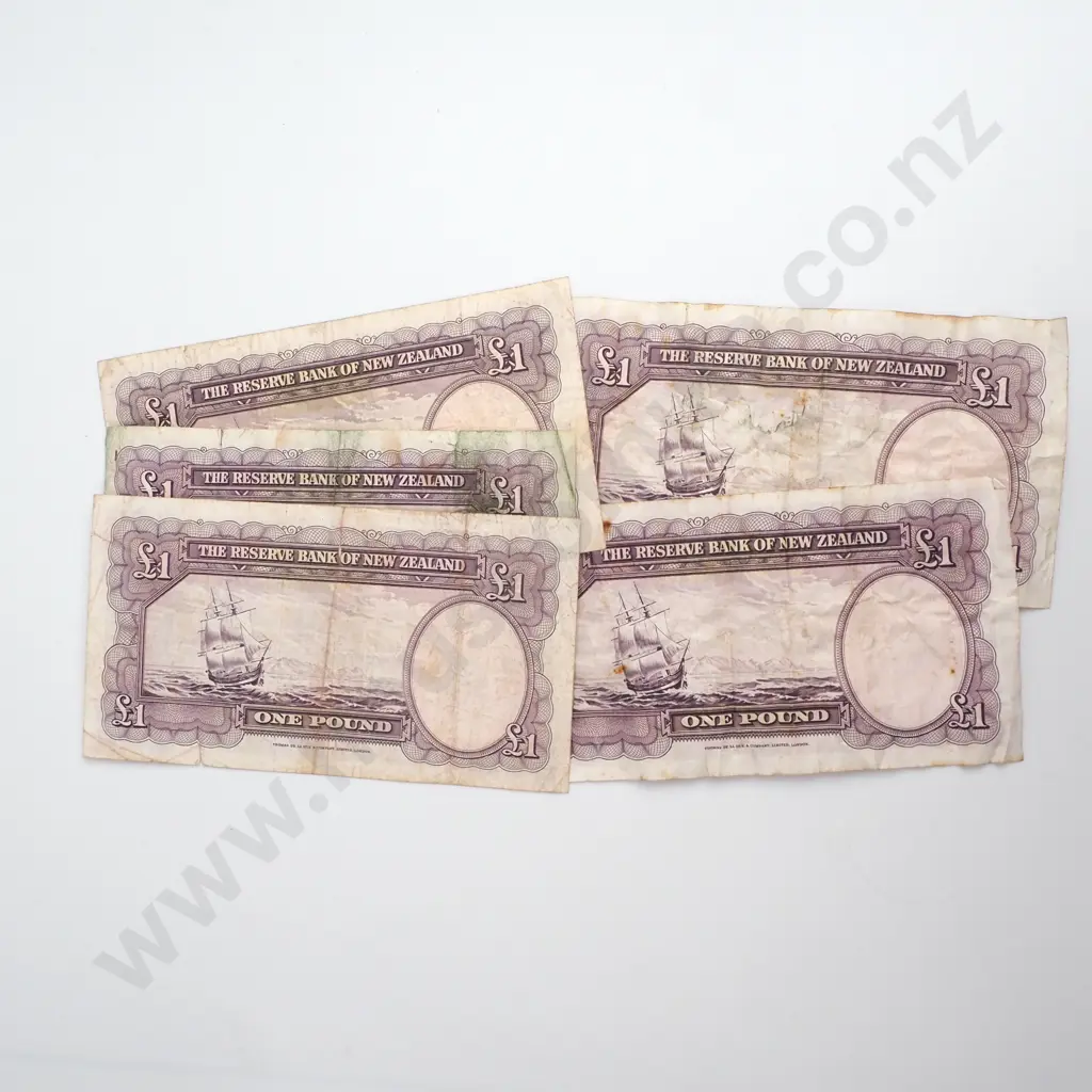 Five NZ One Pound Fleming Banknotes - Circulated  Image 1++