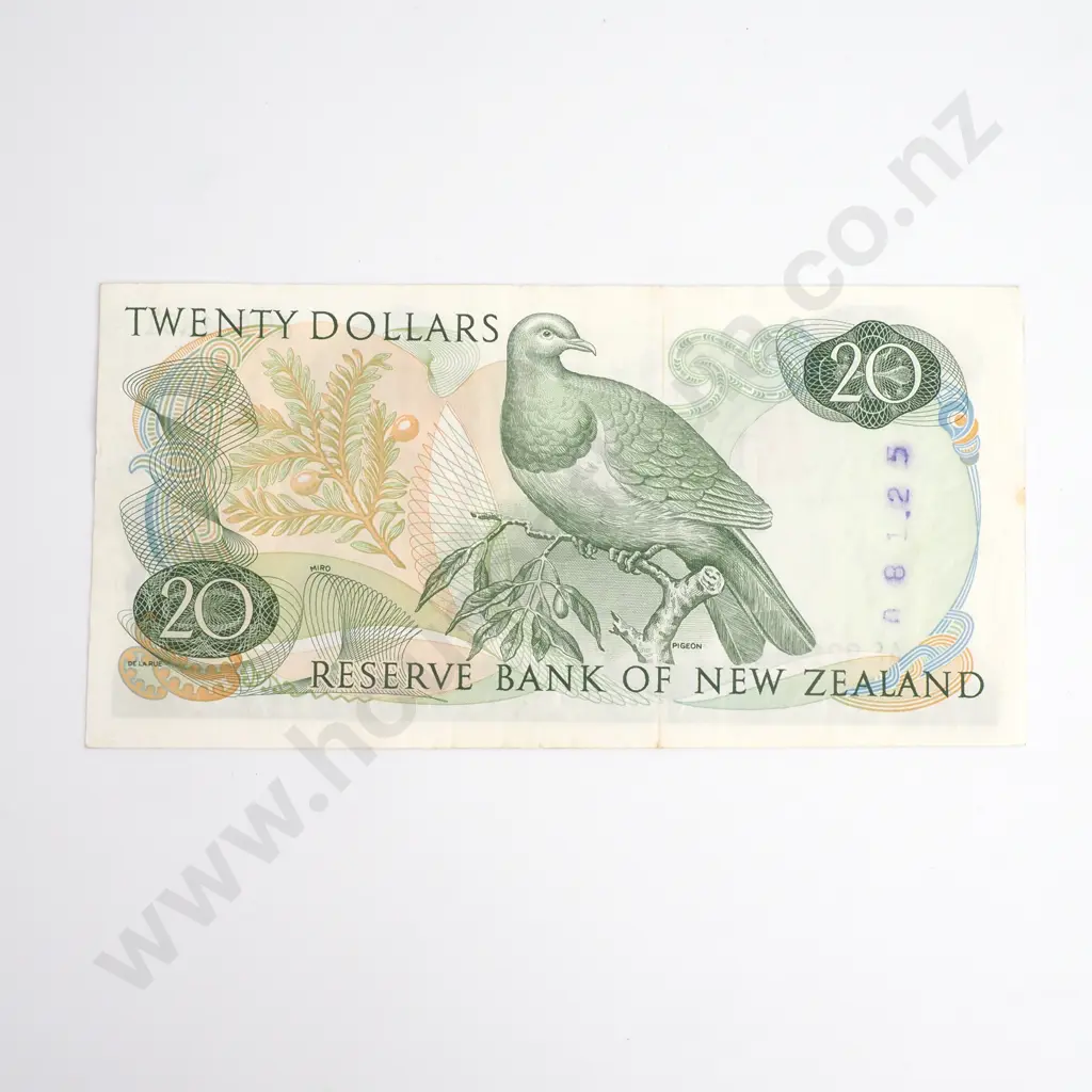 NZ Twenty Dollars, Wilks Signature, Prefix AS (First Prefix of Signature) Image 1++