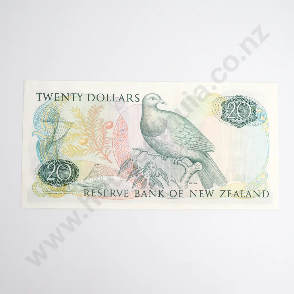NZ Twenty Dollars, Brash Type One Signature, Prefix TKH, Uncirculated, CV$140 Image 1++