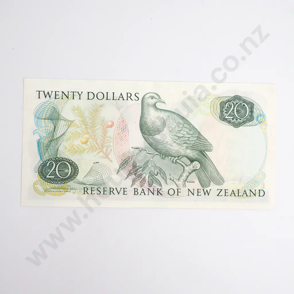 NZ Twenty Dollars, Russell Signature, Prefix THS (Last Prefix of Signature), Almost Uncirculated, CV$500 Image 1++