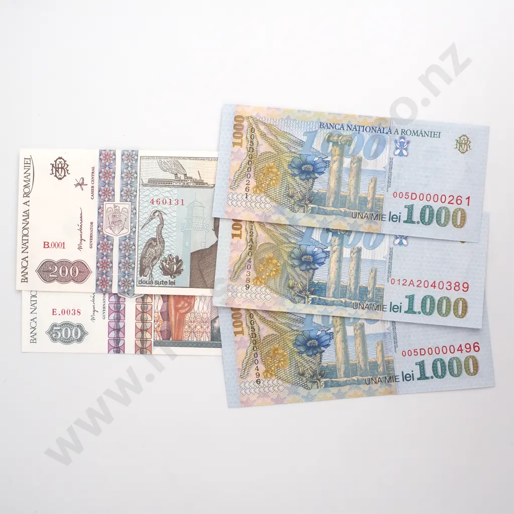 Assorted Romanian Banknotes Image 1++