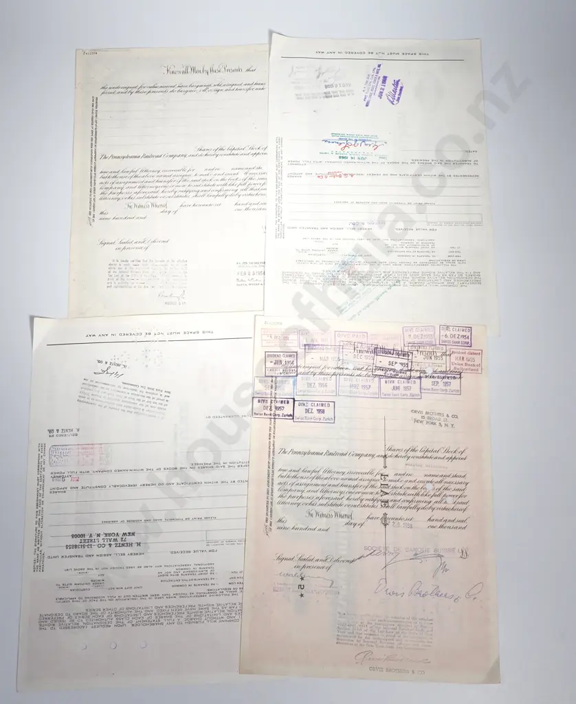 Assorted lot of Vintage American Share Certificates Image 1++