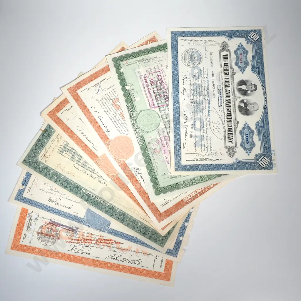 Assorted lot of Vintage American Share Certificates Image 1++