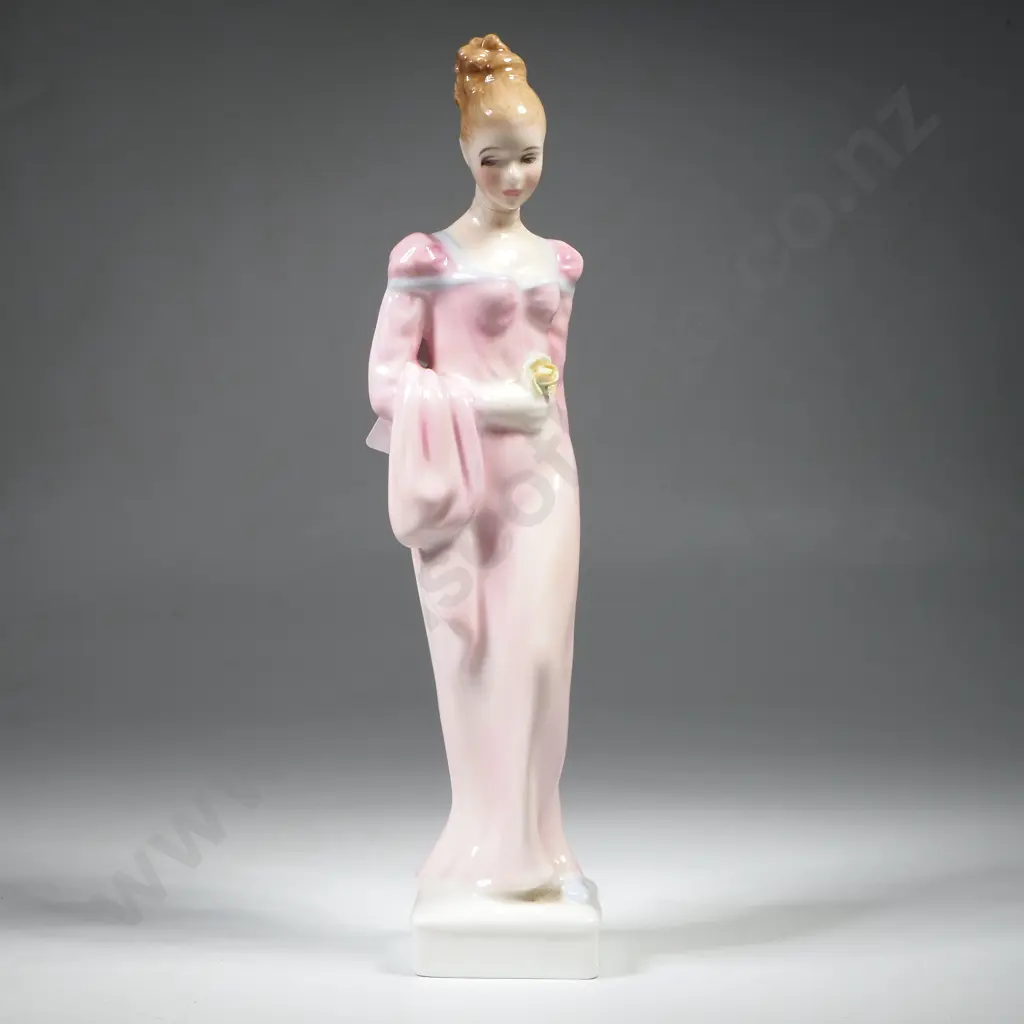 Vintage  Royal Doulton Figure "Daphne" HN 2268 Image 1++