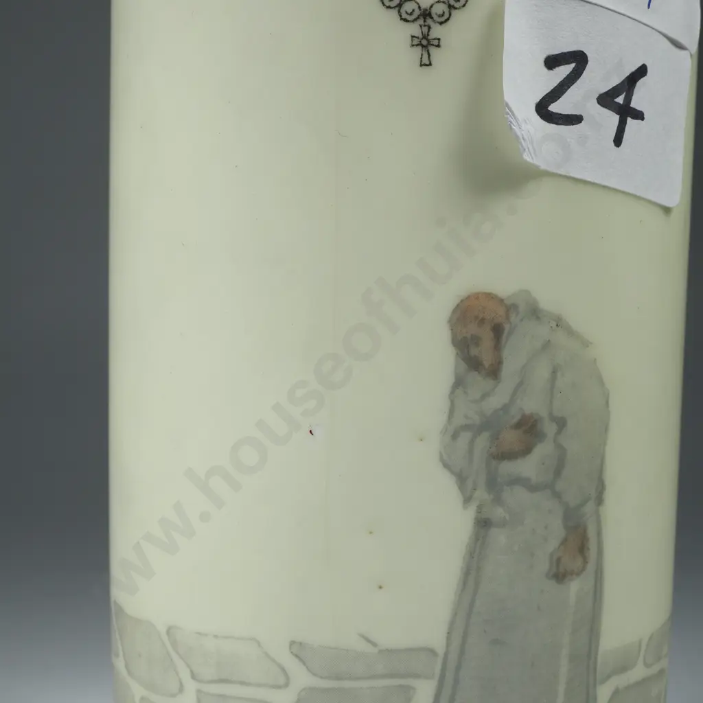 Royal Doulton Porcelain Cylinder Shaped Vase w 'Jackdaw of Rheims' Image 1++