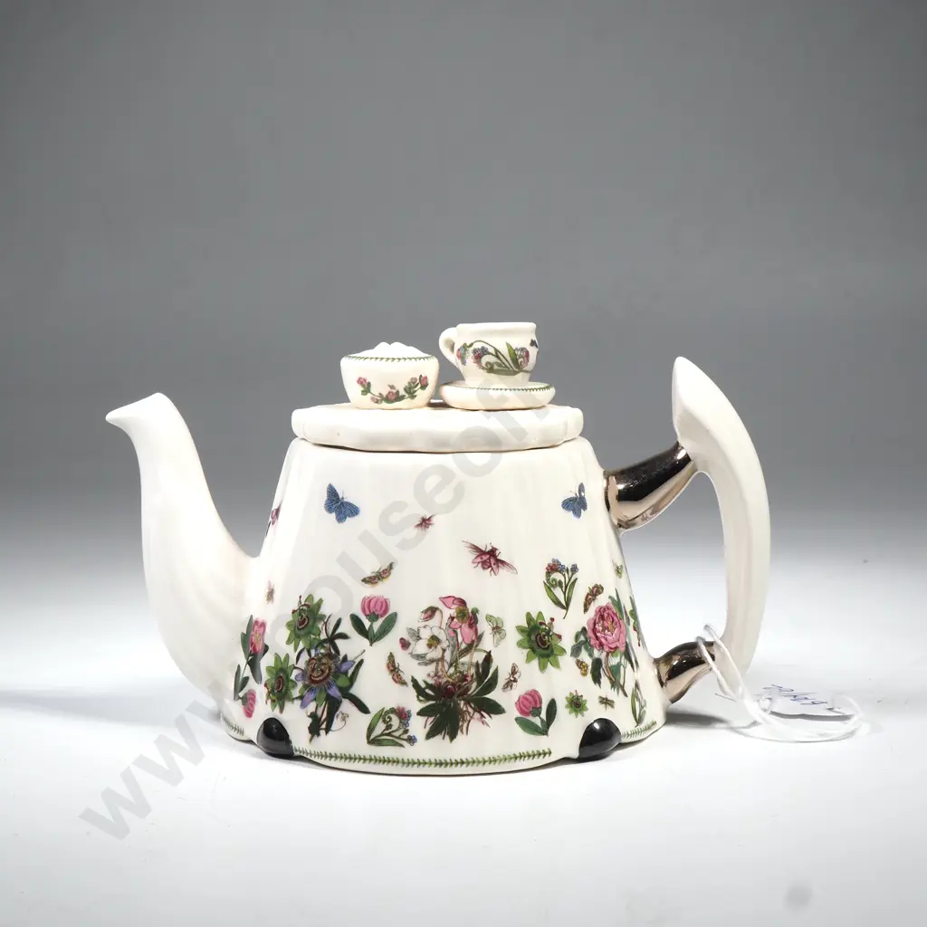 Vintage Miniature Figural Teapot w  Miniature Tea Set on Lid Image 1++