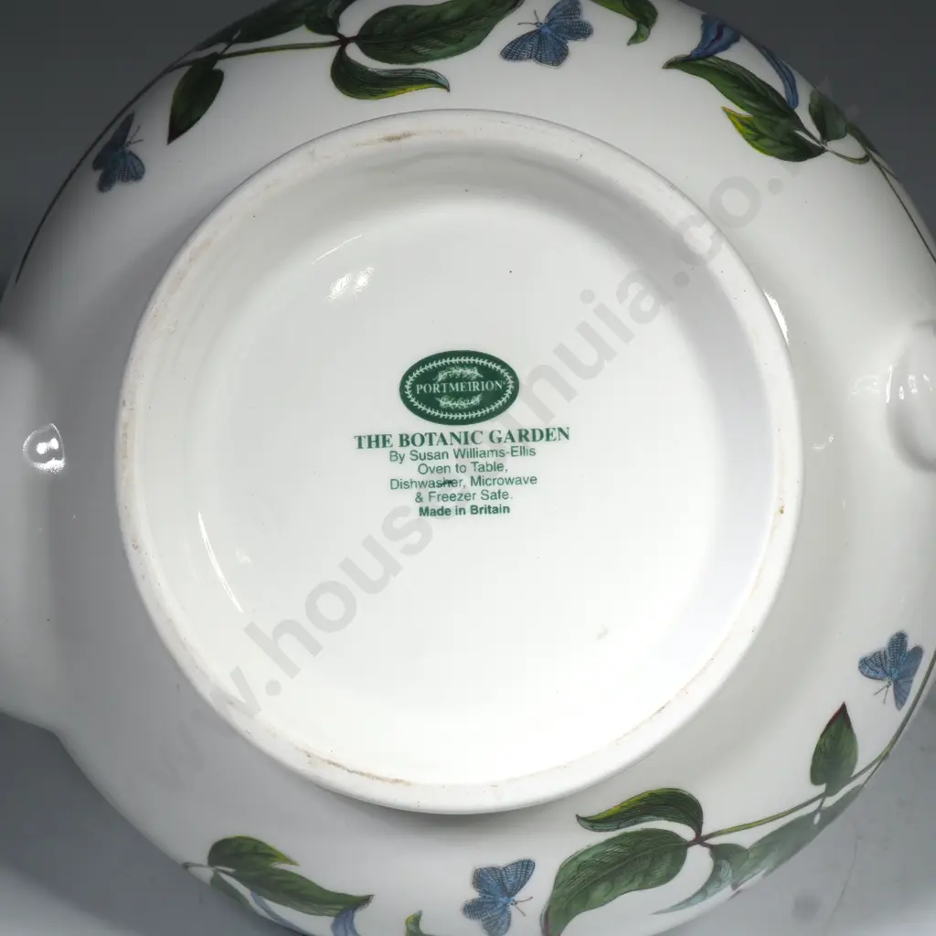 Portmeirion Teapot in the Botanical Garden Pattern, Large Size in the Romantic Shape Image 1++