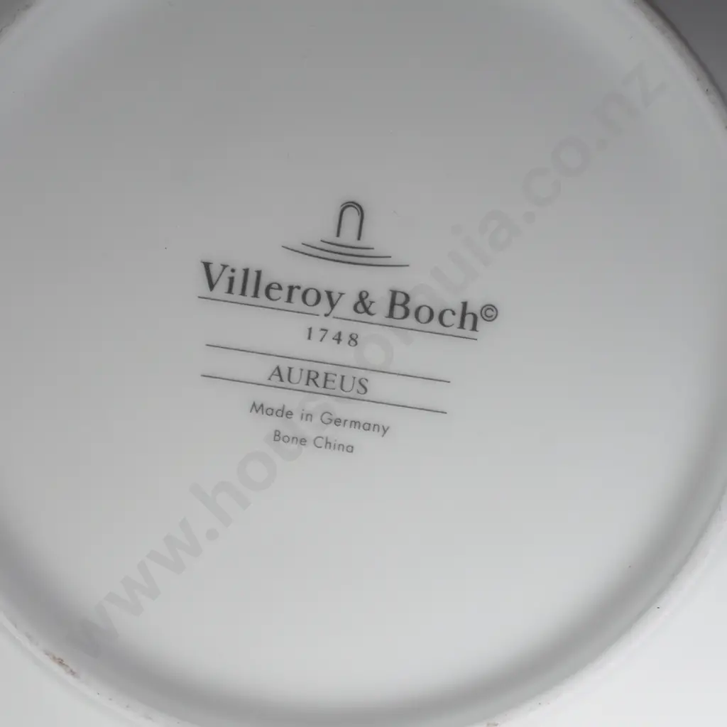 Villeroy & Boch Aureus Serving Bowl & Six Small Bowls Image 1++