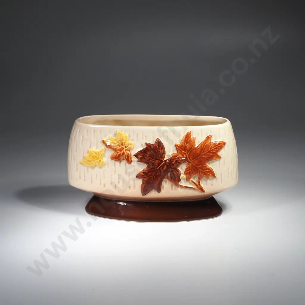 Vintage Sylvac Autumn Leaves/Maple Leaf Vase No 6010 Together w a Trough Vase No 4008 Image 1++