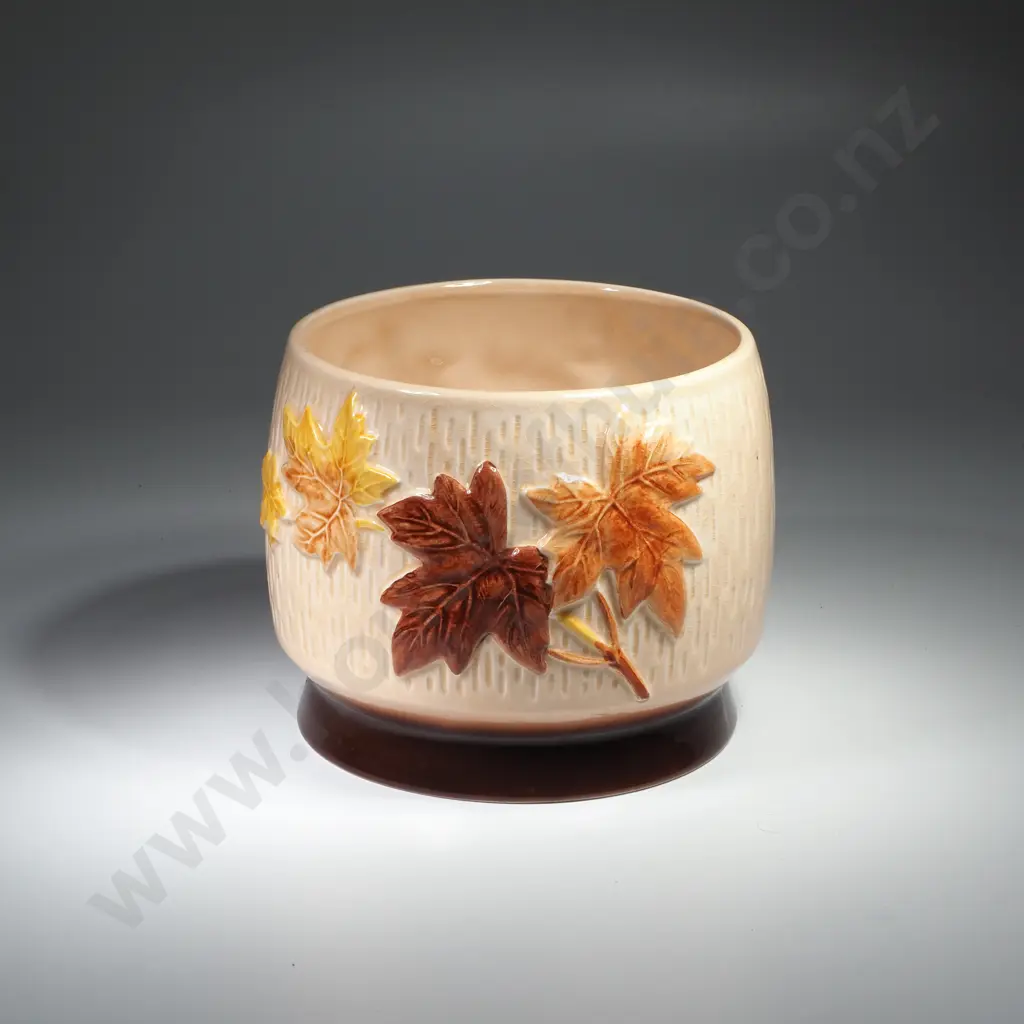Vintage Sylvac Autumn Leaves/Maple Leaf Planter/Jardinière No.4002 Together w a Trough Vase No 4003 Image 1++