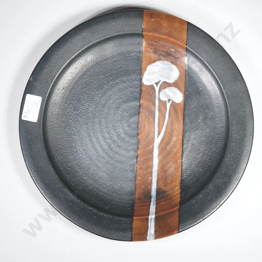 NZ Morris & James Matakana Terracotta  Pottery Plate - Signed RH Image 1++